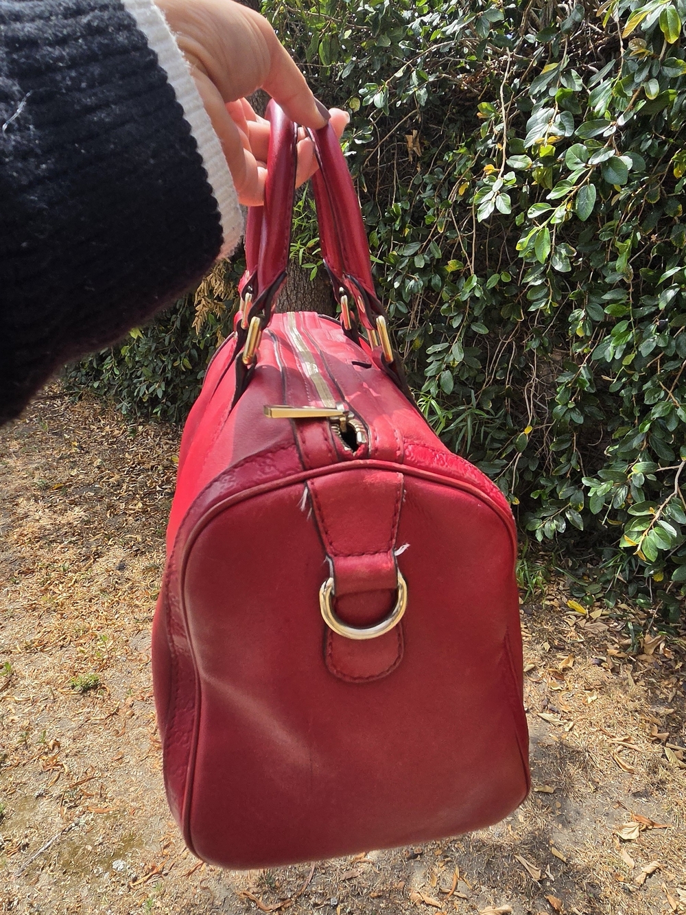 Gucci Boston Bag in Red With FLAWS - Picture 3 of 16